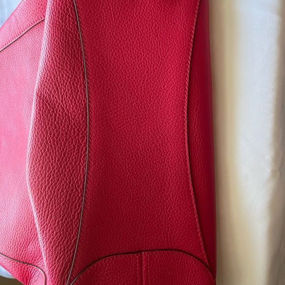 Kate Spade beautiful pink handbag - Picture 3 of 3